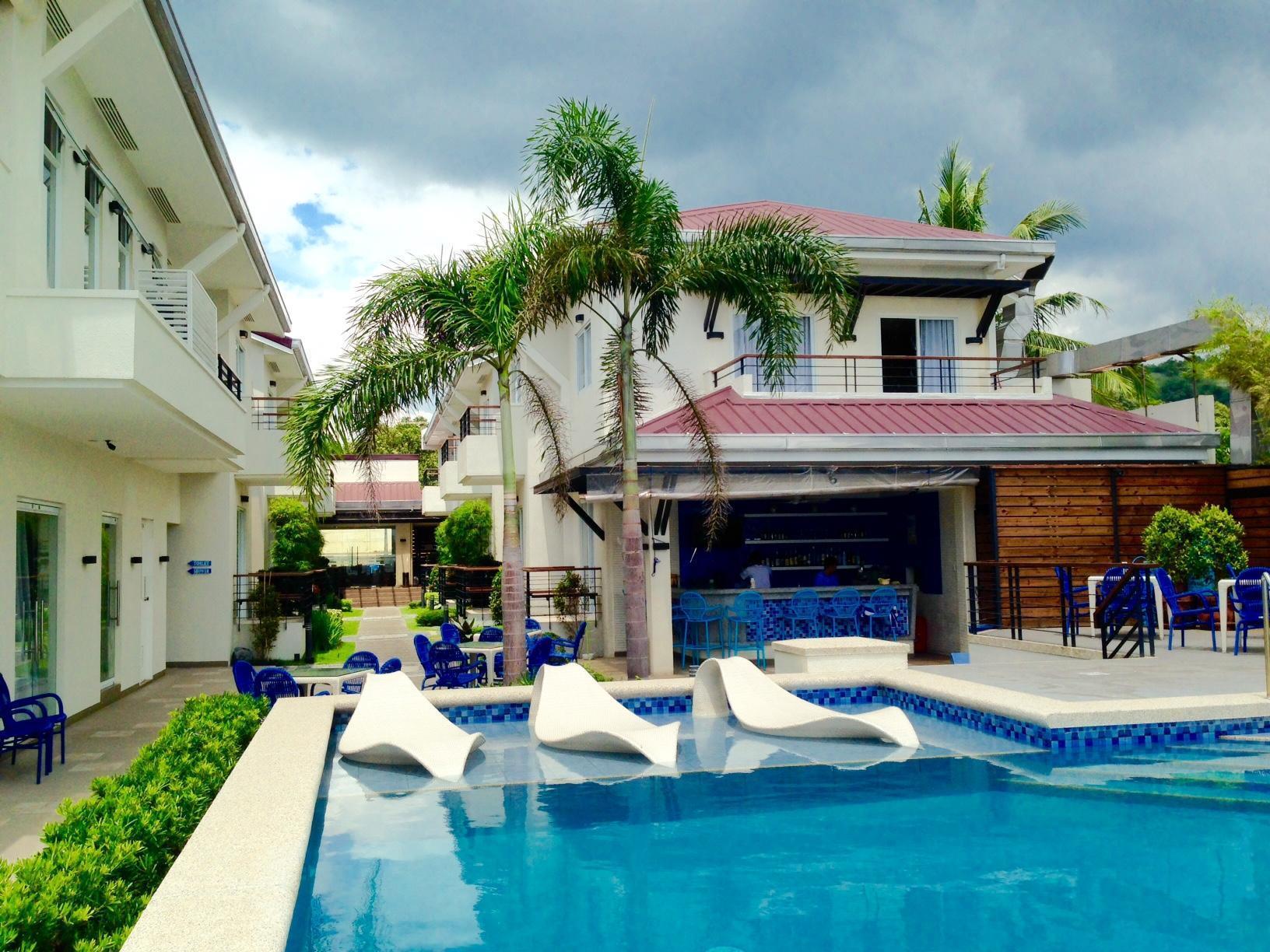 Icove Beach Hotel Olongapo Exterior foto